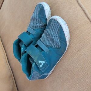 Vivo barefoot Kids Teal Sneakers